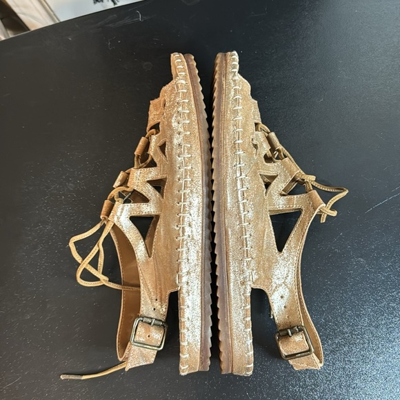 TRASK Gold Shimmer Lace Up Sandals Ankle Straps Size 9.5 - Picture 7 of 8